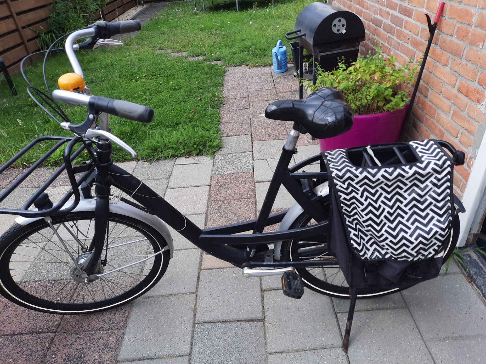 Postbike Pro Transportfiets - Zwart, Gebruikt, Fietsen en Brommers, Fietsen | Dames | Damesfietsen, Velgrem, Versnellingen, Ophalen