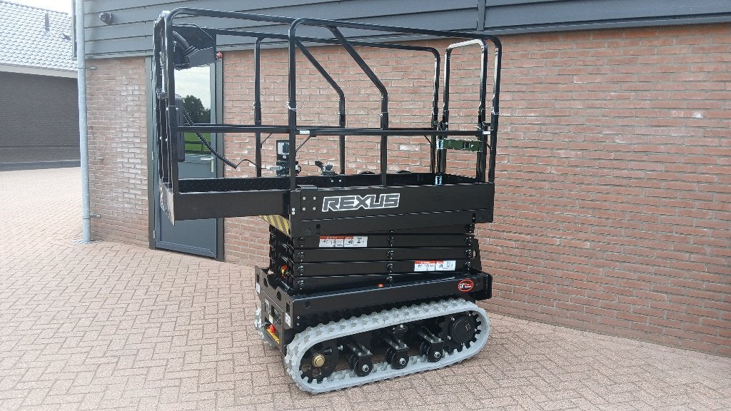 Elektrische Schaarhoogwerker 7.8m – Rups - Compact - Nieuw, Ophalen of Verzenden