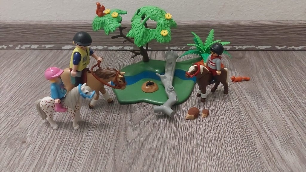 playmobil ponyrijles 6947 1 peesbeschermer gescheurd en mis, Ophalen of Verzenden, Gebruikt