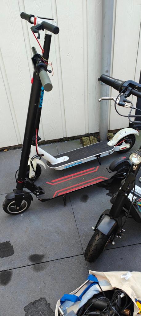 Elektrische step (defect/voor onderdelen), Fietsen en Brommers, Steps, Ophalen of Verzenden, Gebruikt, Elektrische step (E-scooter)