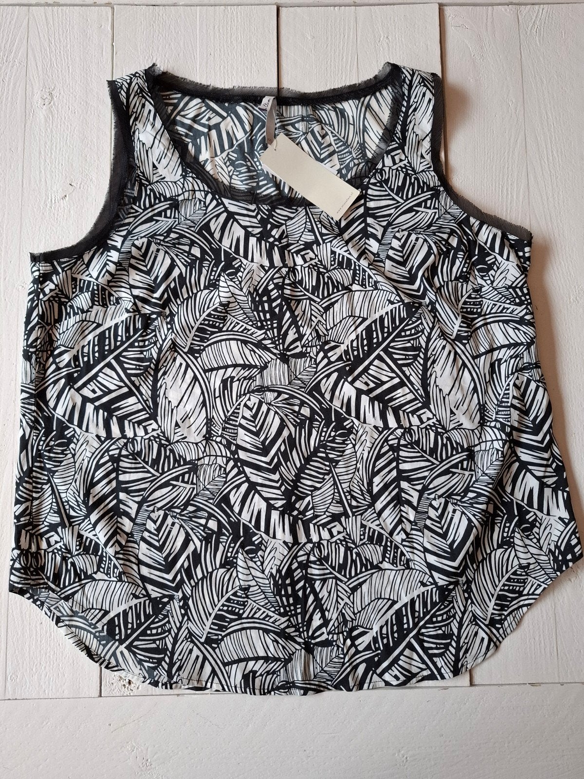 Nieuw Miss Etam topje met bladprint maat XXL 44-46, Zwart, Maat 46/48 (XL) of groter, Nieuw, Ophalen of Verzenden