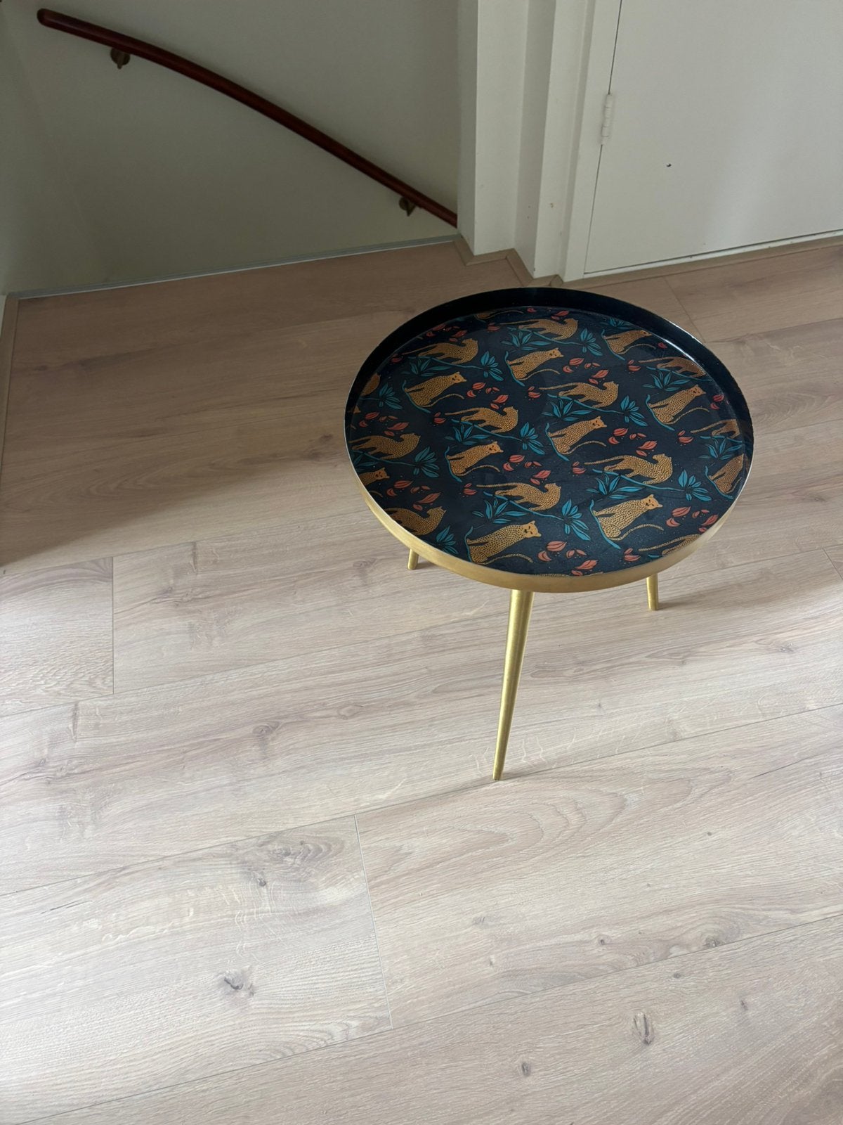 Bijzettafel panter, Ophalen, Zo goed als nieuw, Laminaat