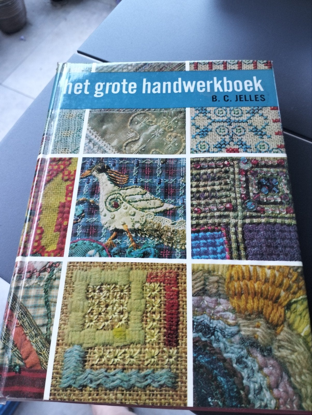 Het Grote Handwerkboek - B.C. Jelles, Ophalen of Verzenden, Gelezen, Overige onderwerpen, B.C. Jelles