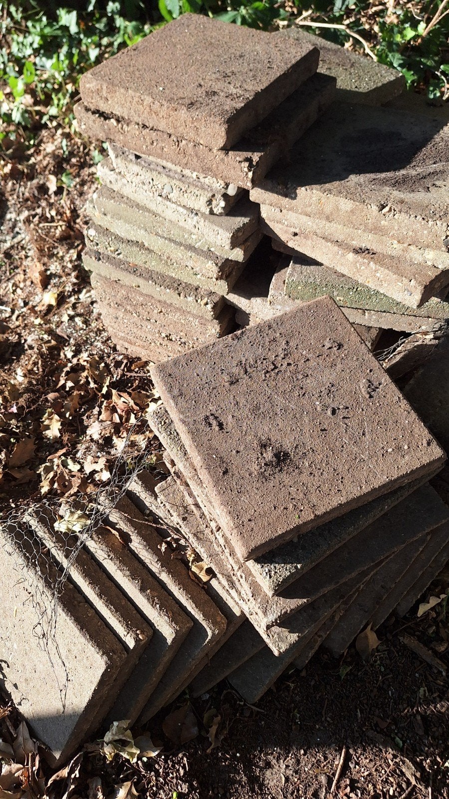 GRATIS trottoirtegels 30x30x4 cm, ca. 22,5 m2, Ophalen