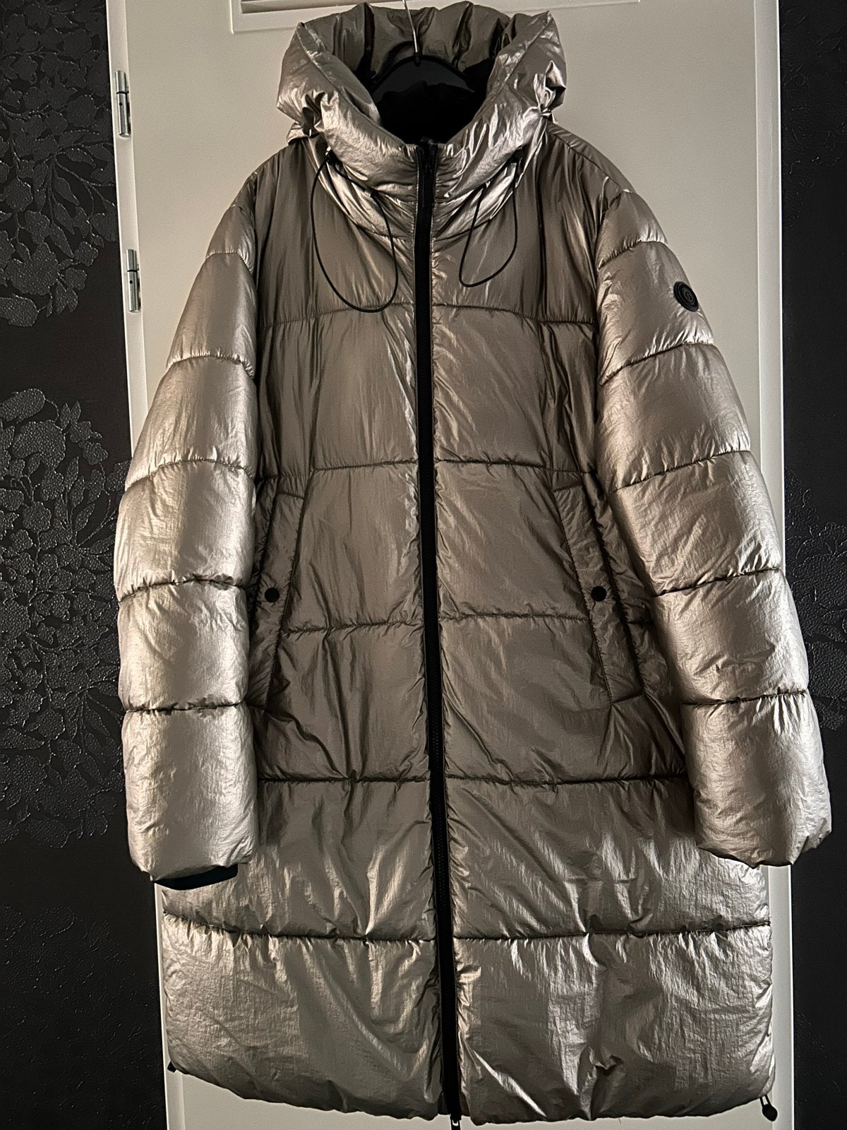 Geisha lange puffer jas,zo goed als nieuw, Ophalen of Verzenden, Zo goed als nieuw, Maat 46/48 (XL) of groter, Goud