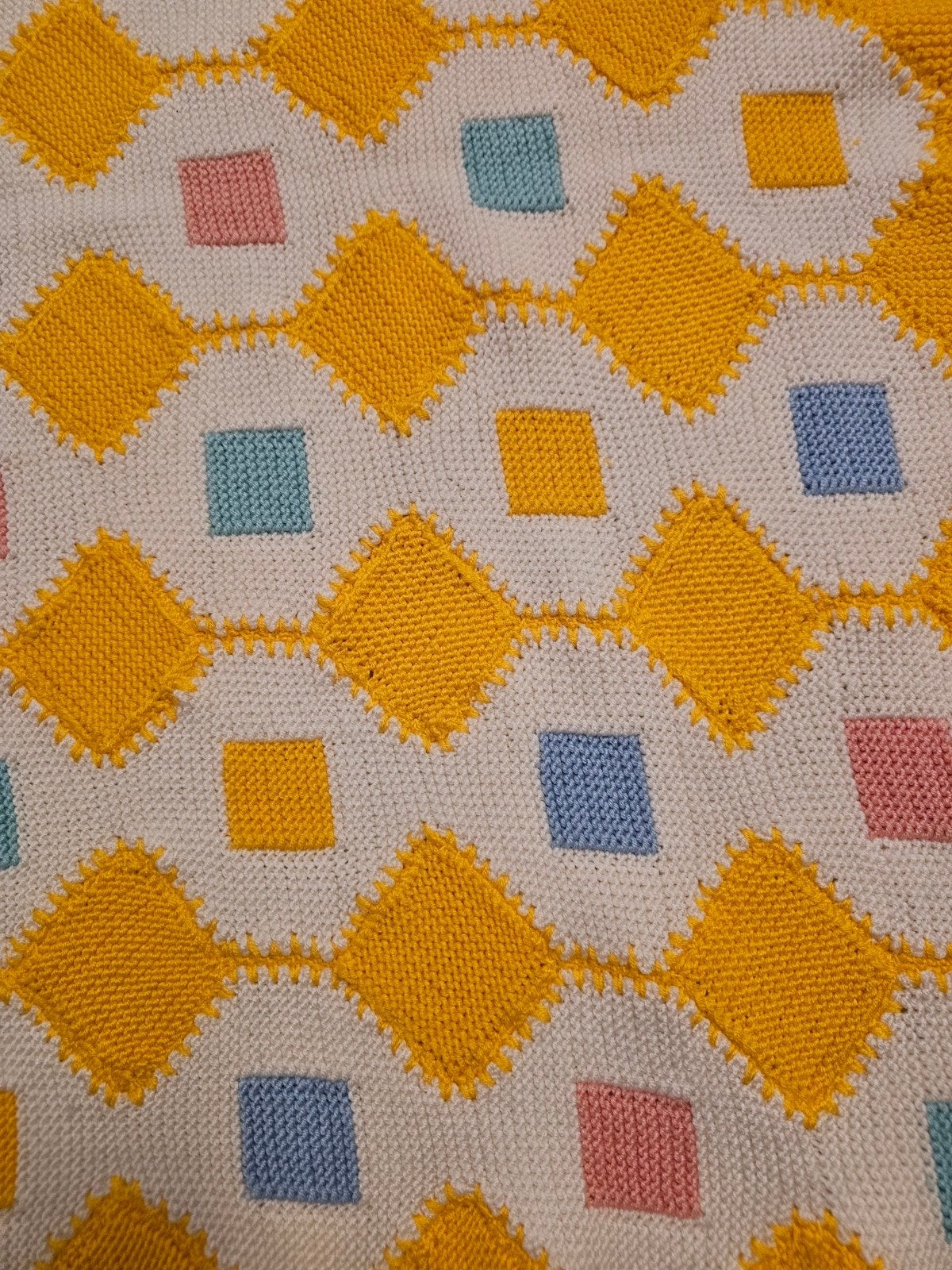 Handgemaakte babydeken met kleurrijke ruitjes, Zo goed als nieuw, Meerkleurig, Handgemaakt, Deken