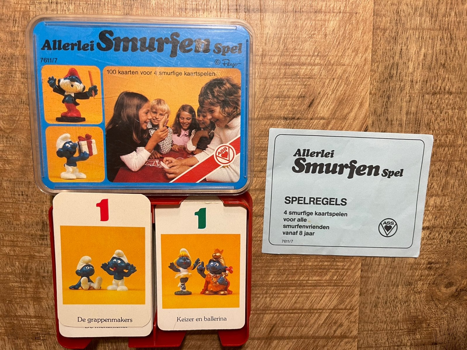 Smurfen spel met 100 verschillende smurf kaarten compleet, Verzamelen, Ophalen of Verzenden, Zo goed als nieuw, Kwartet(ten)