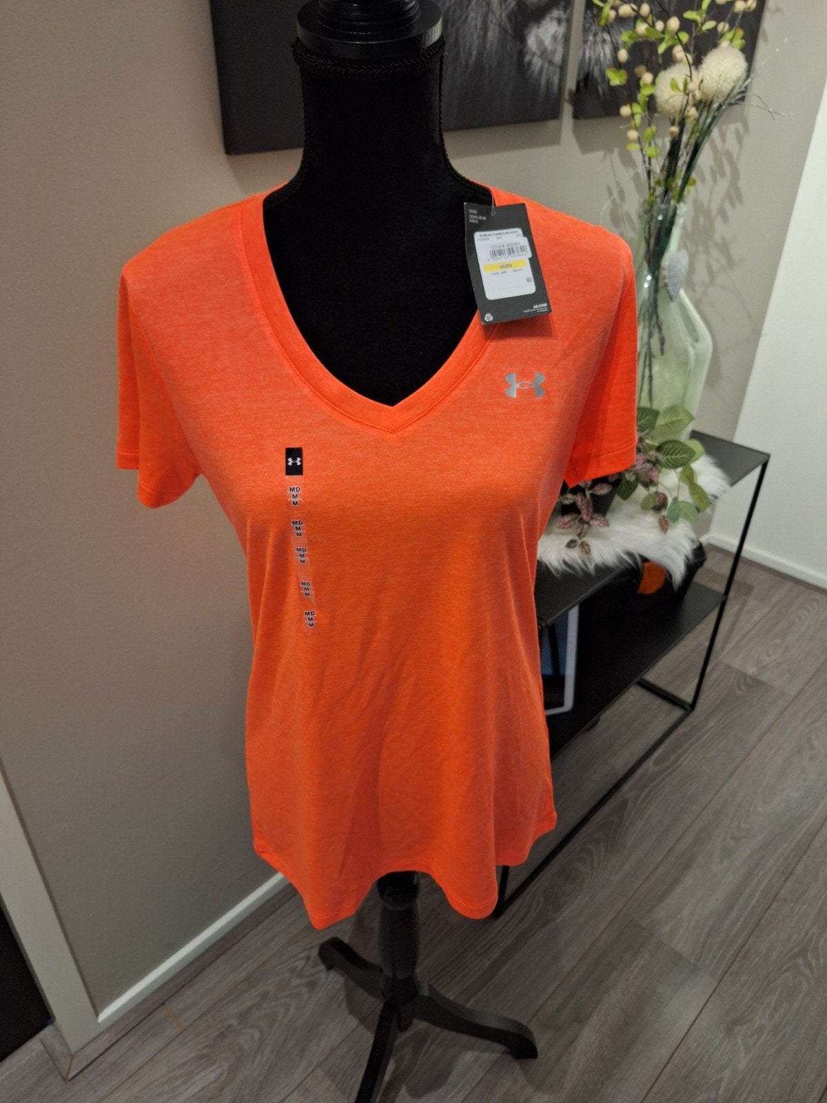 Under Armour Tech SSV Twist T-shirt Oranje Dames M, Maat 38/40 (M), Nieuw, Oranje, Ophalen of Verzenden