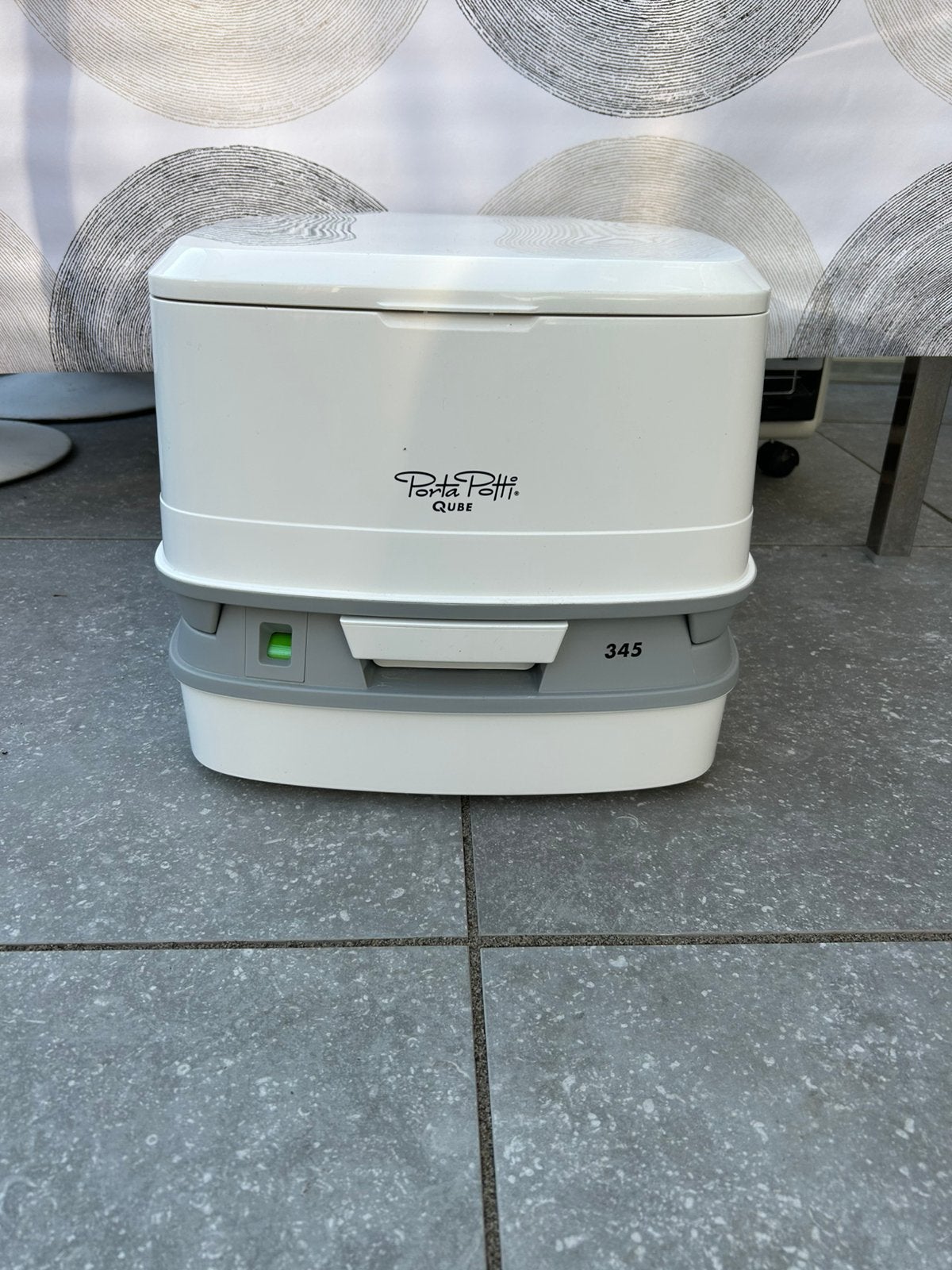 Porta Potti Qube 345 Chemisch Toilet - Ideaal voor onderweg, Caravans en Kamperen, Ophalen, Zo goed als nieuw