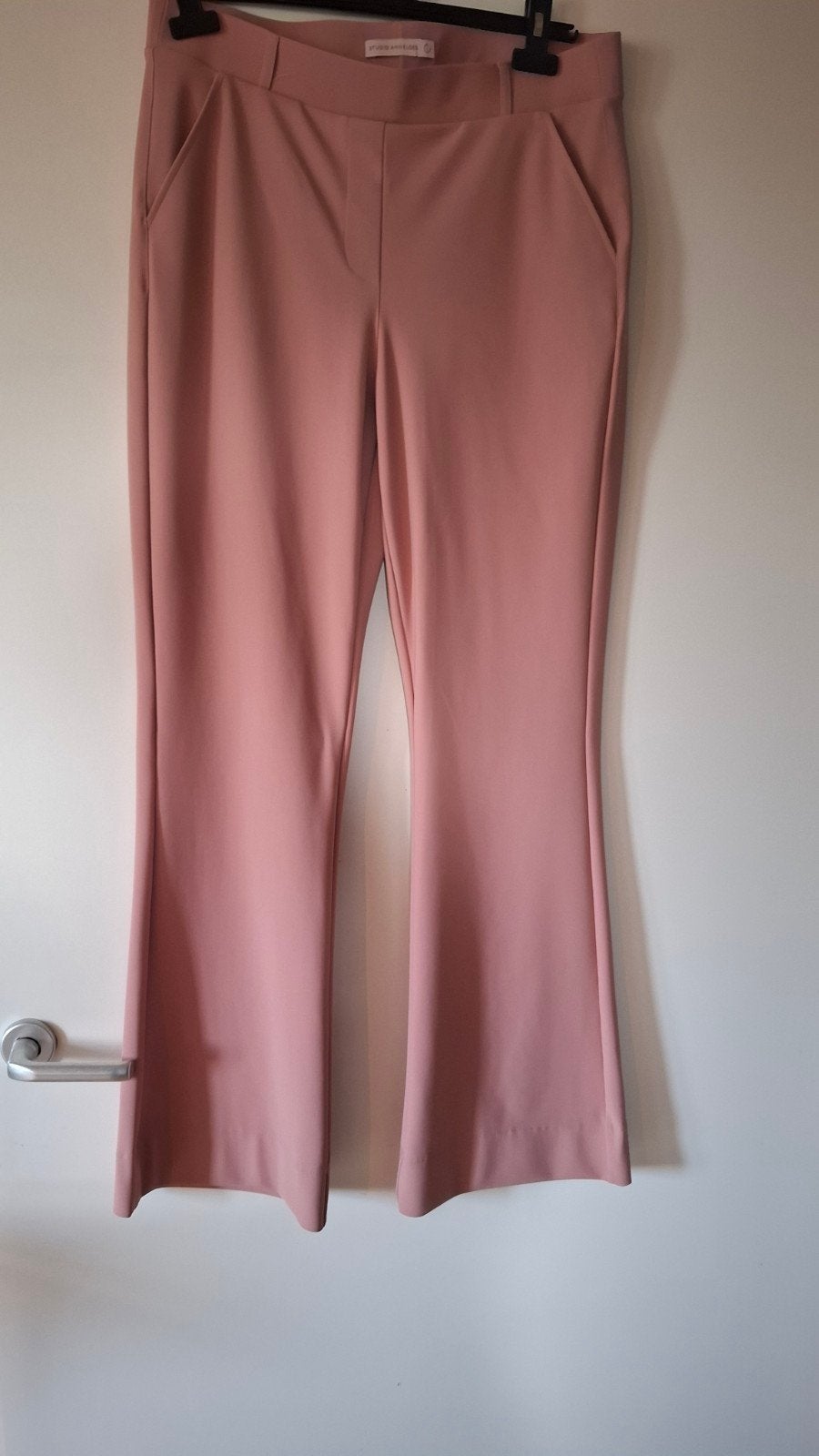 Studio anneloes broek roze nieuw, Kleding | Dames, Broeken en Pantalons, Ophalen, Studio Anneloes, Maat 42/44 (L), Nieuw