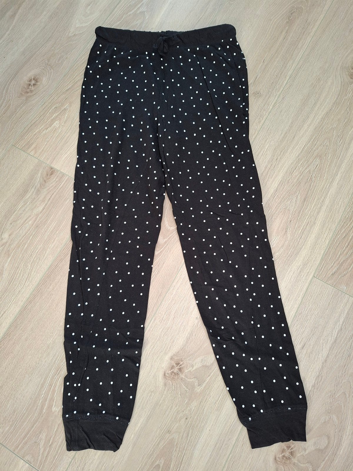 Zwarte stip pyama broek H&M - maat XS 34, H&M, Ophalen of Verzenden, Gedragen, Maat 34 (XS) of kleiner