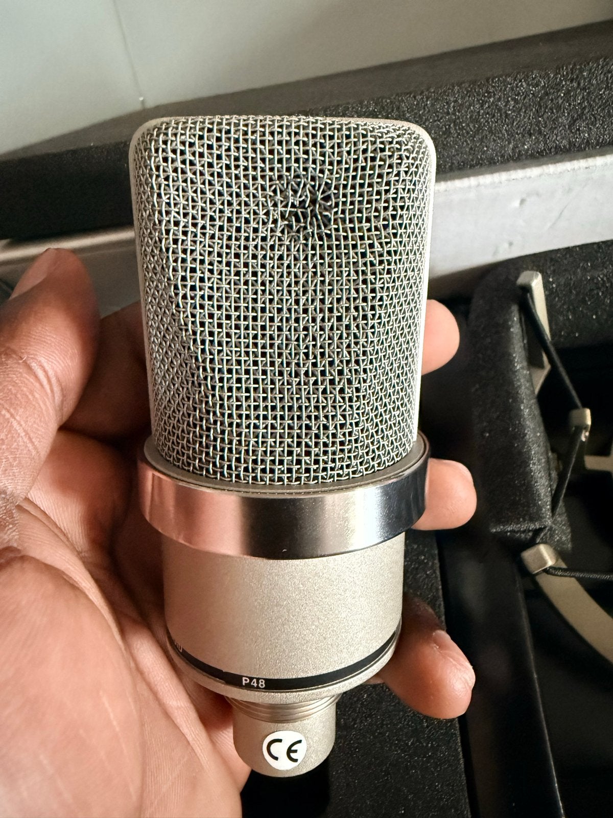 Neumann TLM 102 met originele shockmount en doos, Ophalen of Verzenden, Gebruikt, Studiomicrofoon