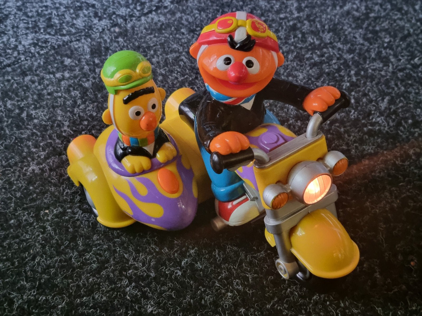 Sesamstraat Bert en Ernie op Motor met Zijspan Speelgoed, Ophalen of Verzenden, Zo goed als nieuw, Jongen of Meisje