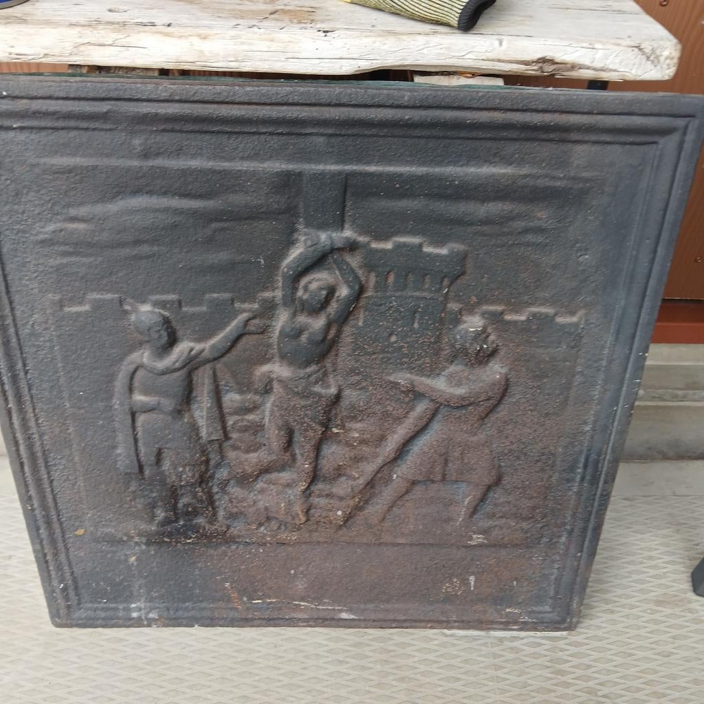 Brocante franse openhaard plaat gietijzer 46 x 46 cm., Ophalen, Vrijstaande haard, Houthaard