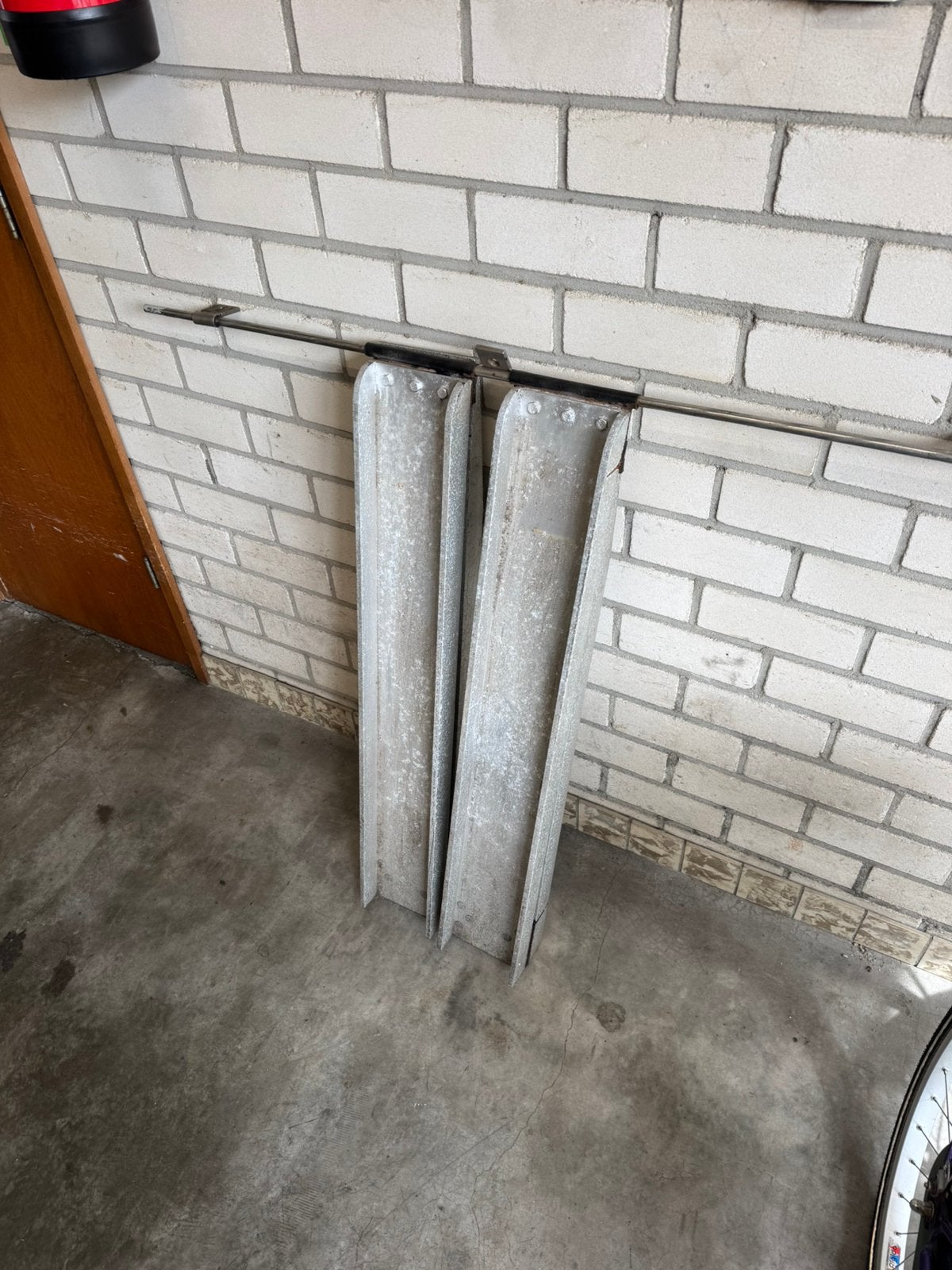 Stel aluminium oprijbanen 15cm en 2 meter lang. (Nr: 2261), Ophalen, Zo goed als nieuw