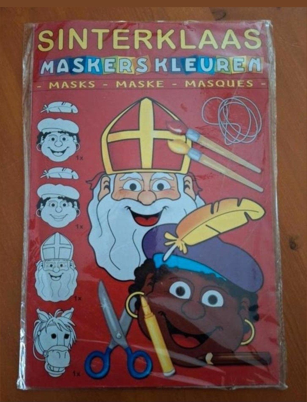 Sinterklaasmaskers. Sint. Piet en het paard. Nieuw, Ophalen, Nieuw