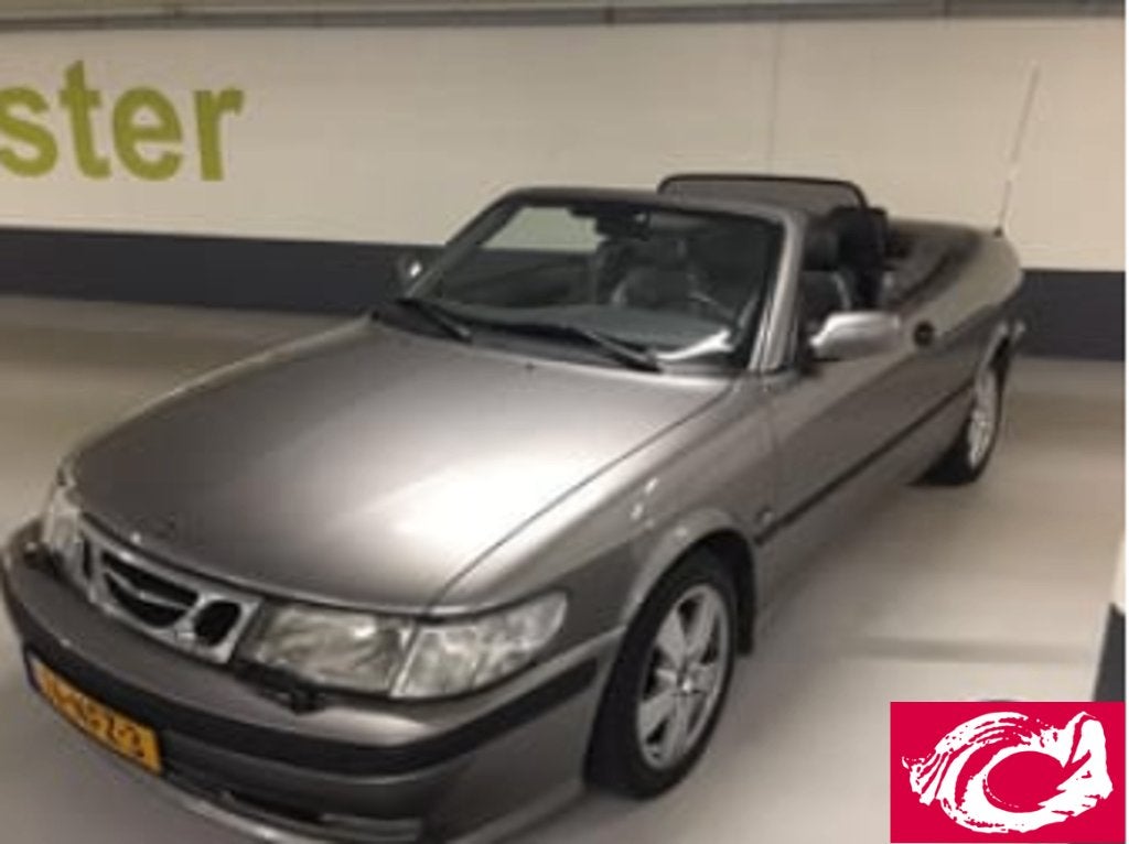 Saab 9-3 2.0 T Cabrio AUT 2003 Grijs, Auto's, Zwart, 4 cilinders, 4 stoelen, 75 €/maand
