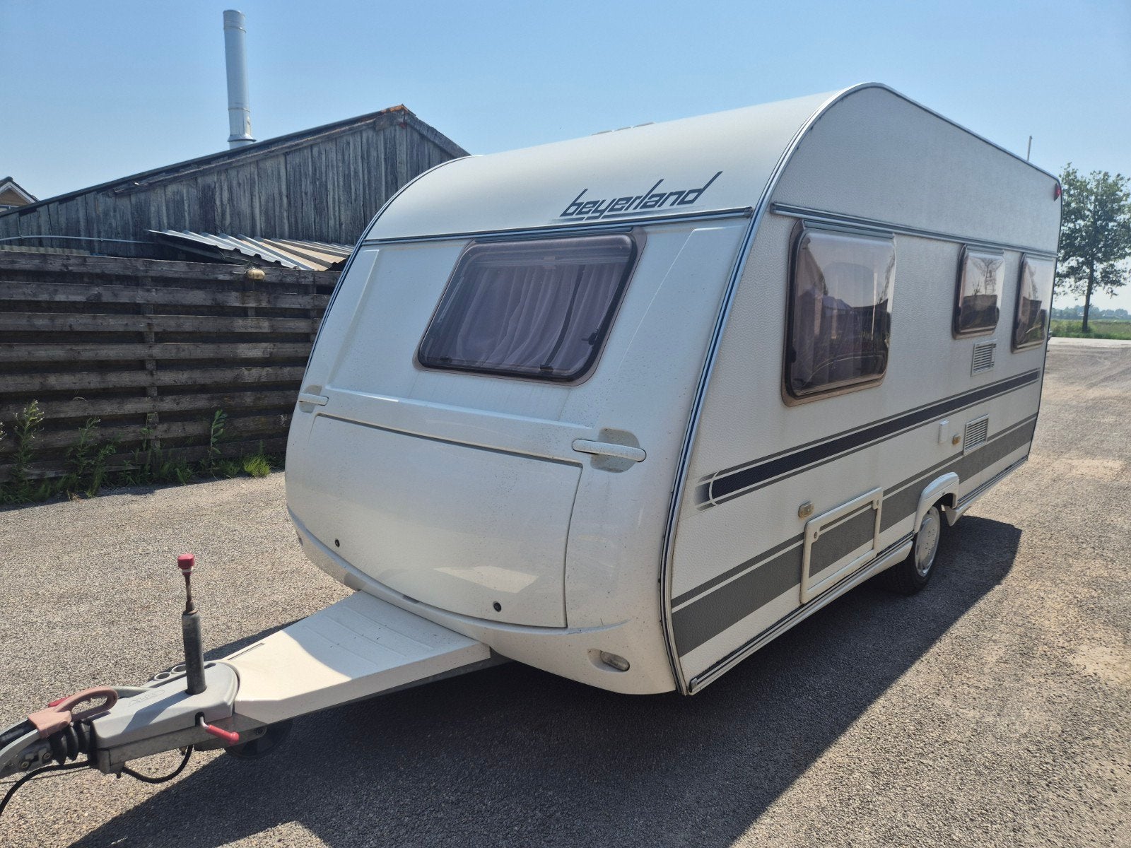 Beyerland 460 LB  Vitesse, Fransbed,Rondzit,Luifel, Caravans en Kamperen, Rondzit, Schokbreker, Frans bed, Bedrijf