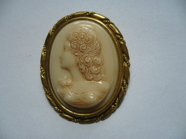 VINTAGE BROCHE CAMEE, Sieraden, Tassen en Uiterlijk, Antieke sieraden, Verzenden, Overige materialen, Broche