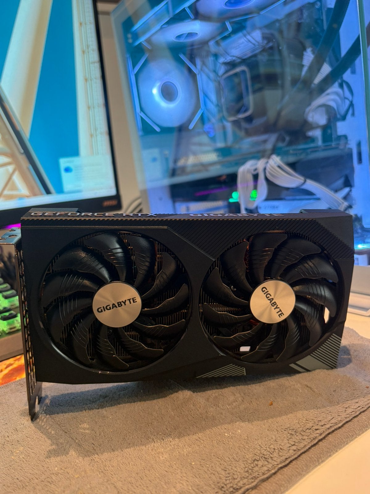 Gigabyte GeForce RTX 3060 Windforce OC 12GB | Uitstekend, Ophalen, GDDR6, Zo goed als nieuw, HDMI