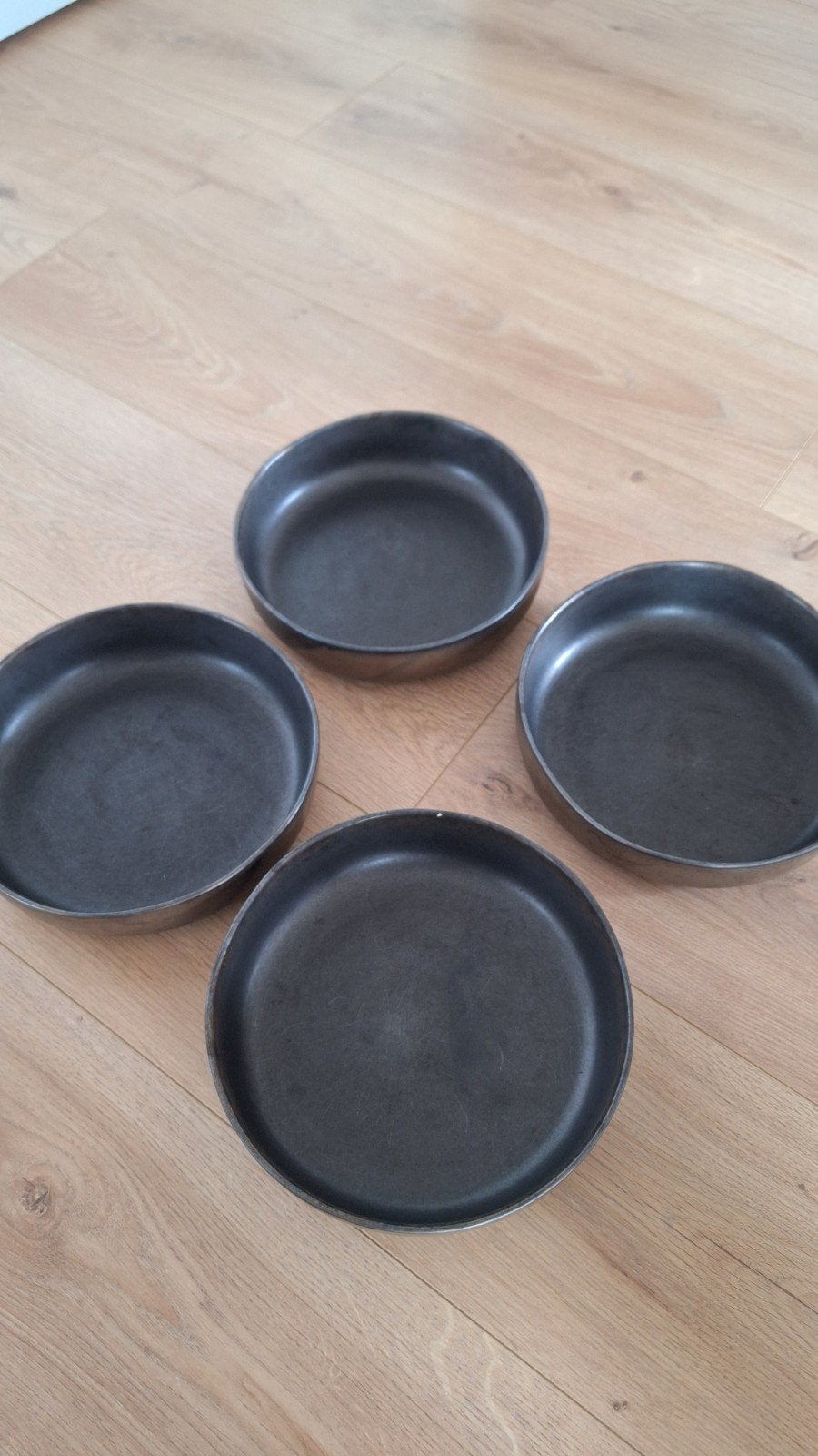 Salt&Pepper Black and gold 4 diepe borden, Ophalen of Verzenden, Overige stijlen, Bord(en)