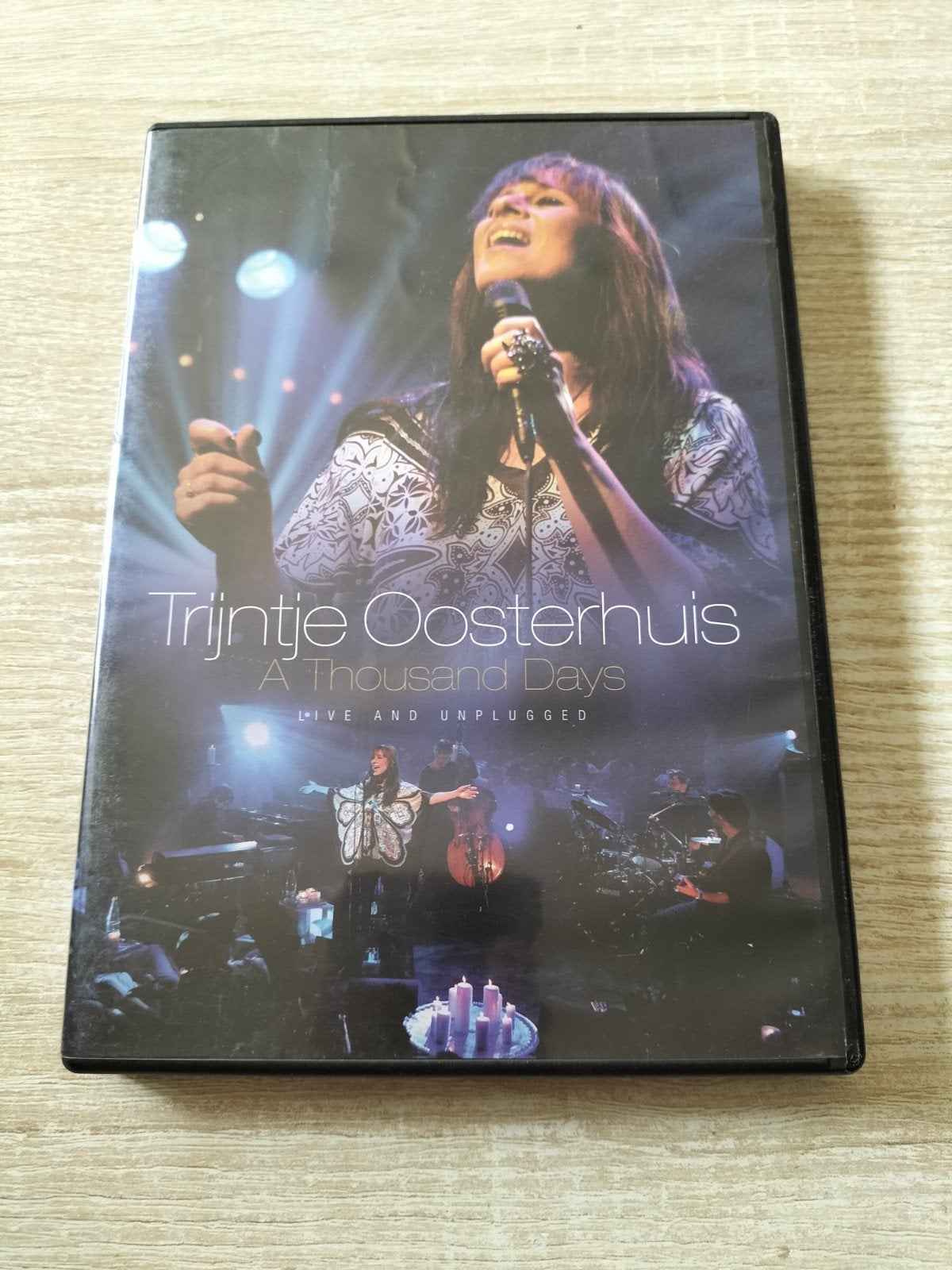 Trijntje Oosterhuis - a thousand days live and unplugged, Ophalen of Verzenden