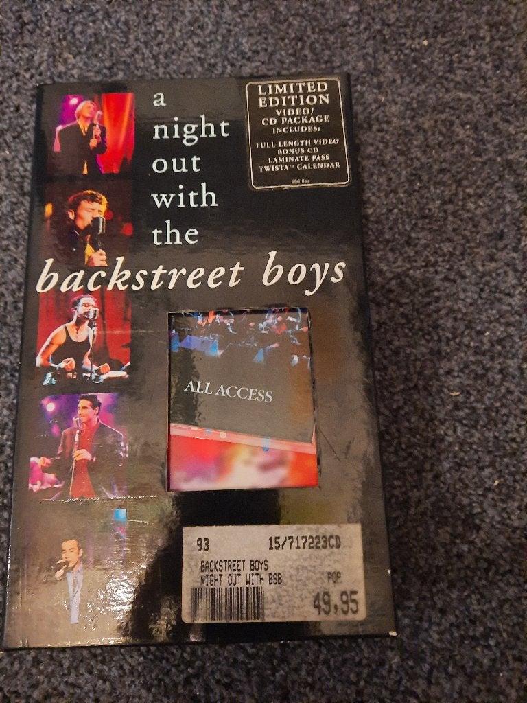 A NIGH OUT WIT THE BACKSTREET BOYS! Collector's Box VIDEO!, Muziek, Verzenden, Alle leeftijden, Zo goed als nieuw