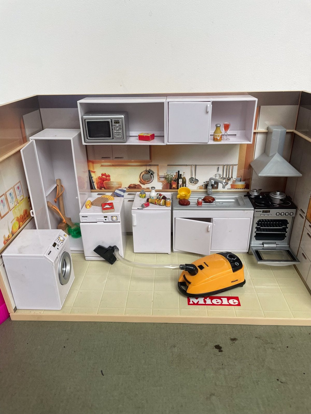 Miele keuken miniatuur, Ophalen of Verzenden, Zo goed als nieuw, Poppenhuis