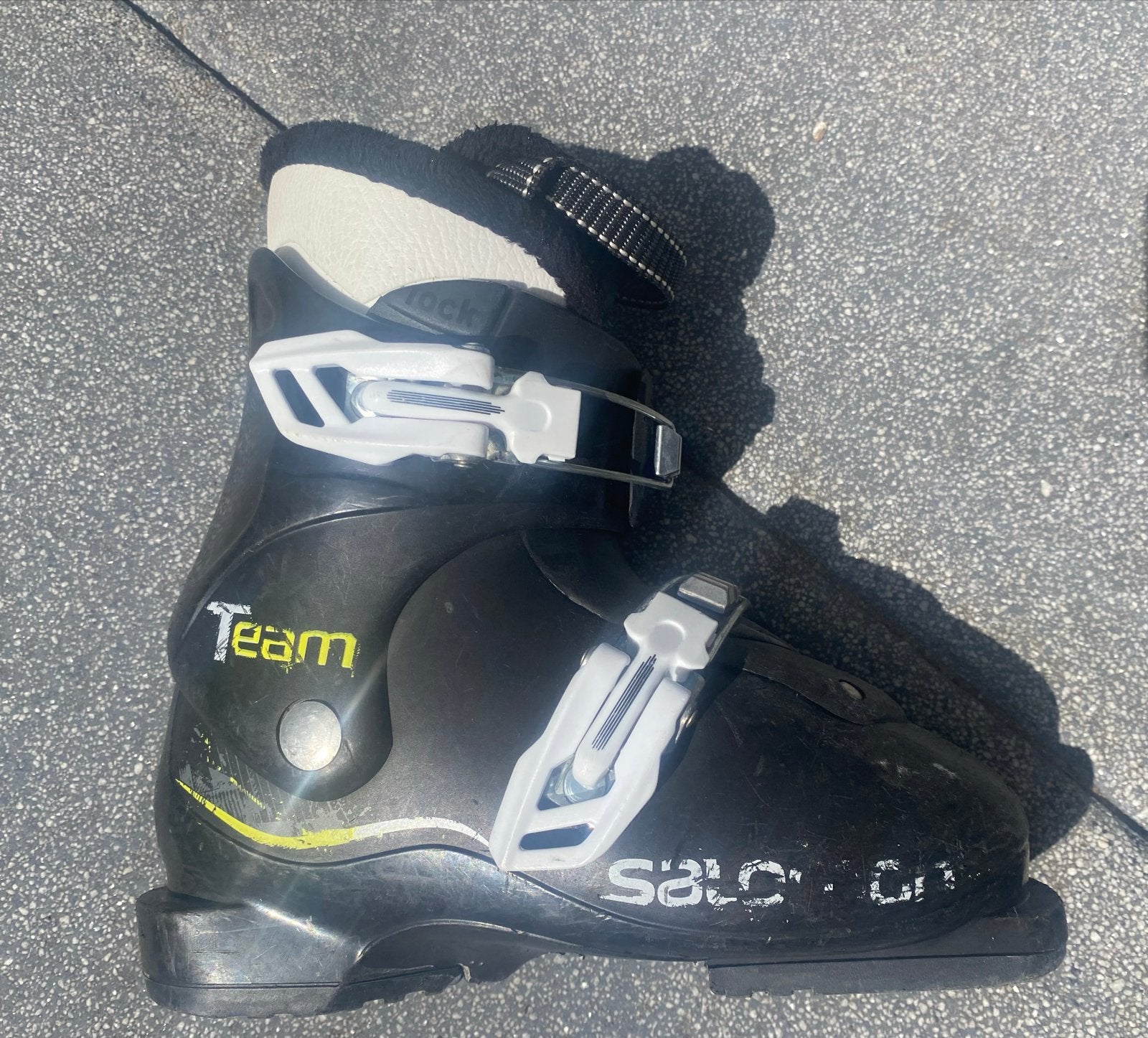 Salomon TEAM skischoenen voor kind,  maat 30 2/3-32, Gebruikt, 100 tot 140 cm, Schoenen, Skiën