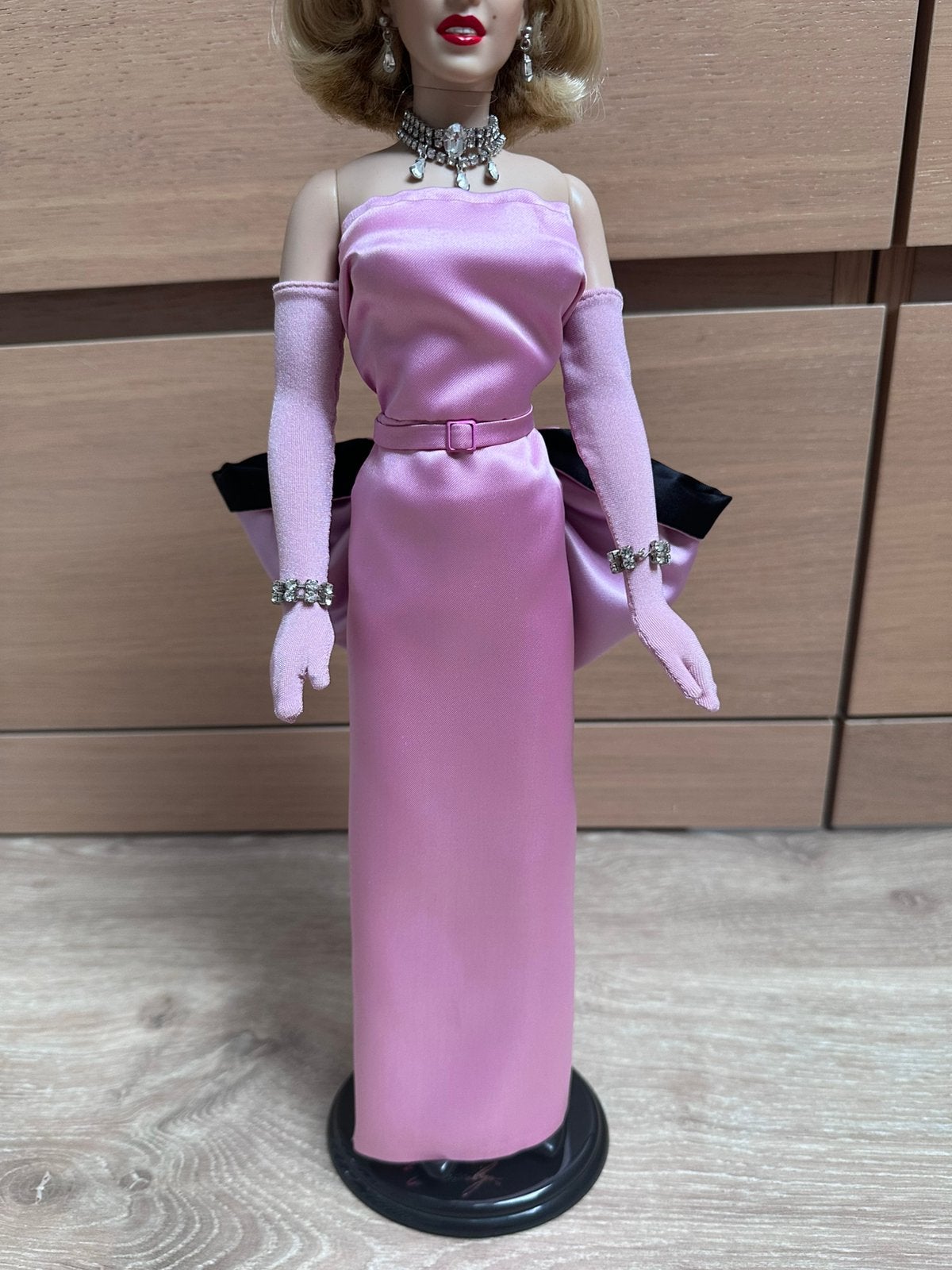 Franklin Mint Marylin Monroe pop doll set outfit Diamonds, Verzamelen, Ophalen of Verzenden, Zo goed als nieuw, Kleertjes