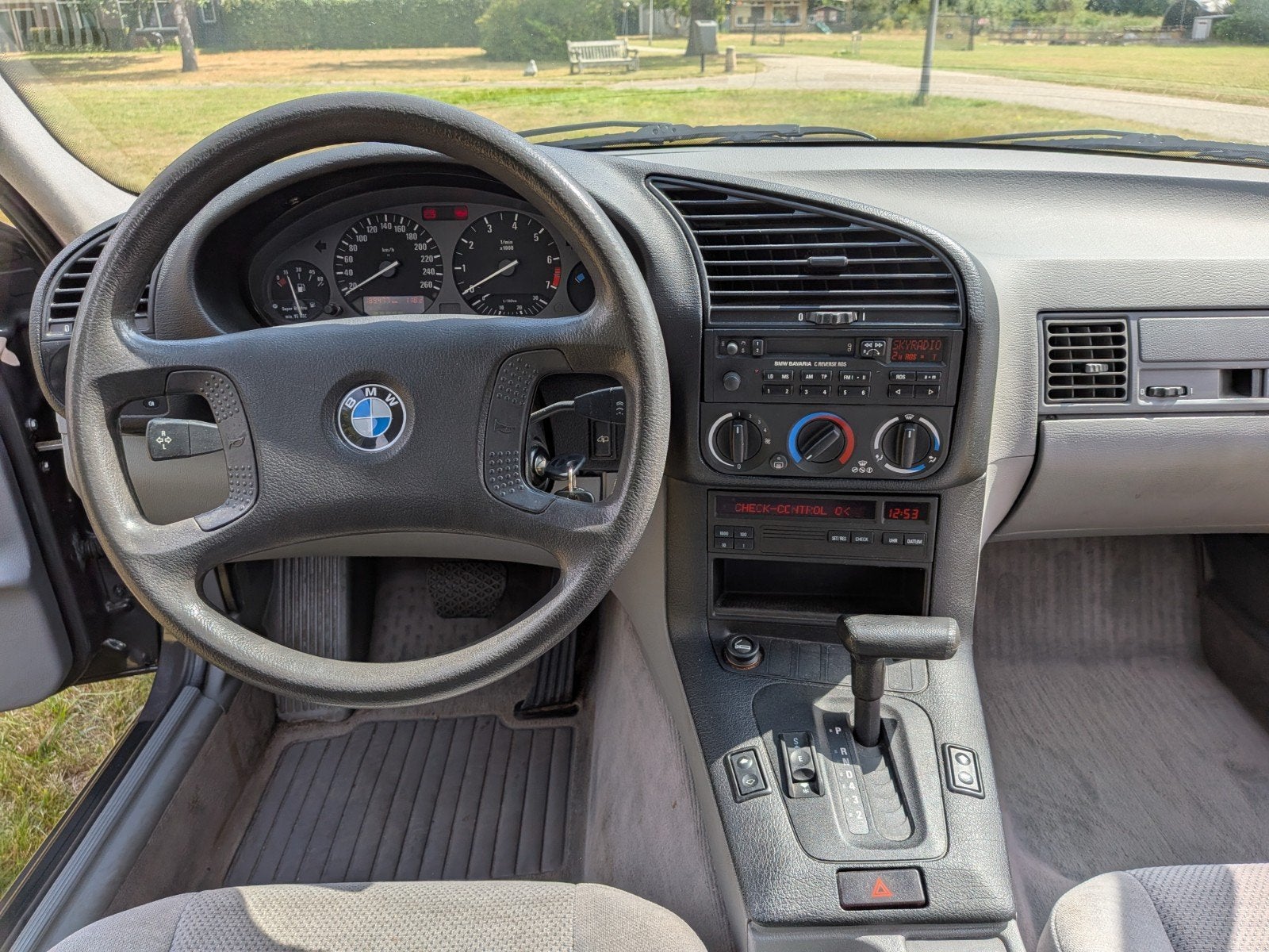 BMW 325i AUT (E36) 1992 Grijs met 189.000 km, foto 8