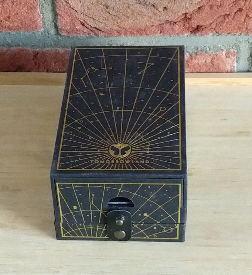treasure case Tomorrowland, volgnr 10, Ophalen of Verzenden, Nieuw