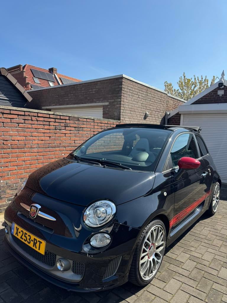 Fiat 500 Abarth 595 Competizione Cabrio Monza 2016 Zwart, Voorwielaandrijving, 40 €/maand, 4 cilinders, Zwart