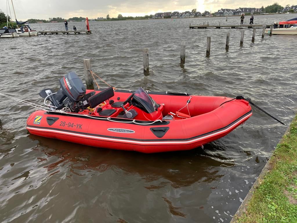 Zodiac Futura MK2 met 40PK, Ophalen, Gebruikt, 4 m, Peddels