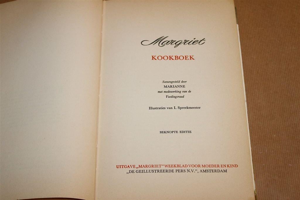 Vintage Margriet Kookboek — Marianne — 1962, Boeken, Kookboeken, Ophalen of Verzenden, Gelezen, Nederland en België