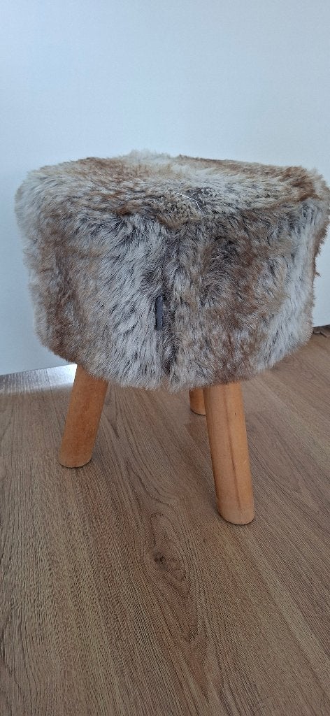 Krukje met vacht, Ophalen, Zo goed als nieuw, Hout