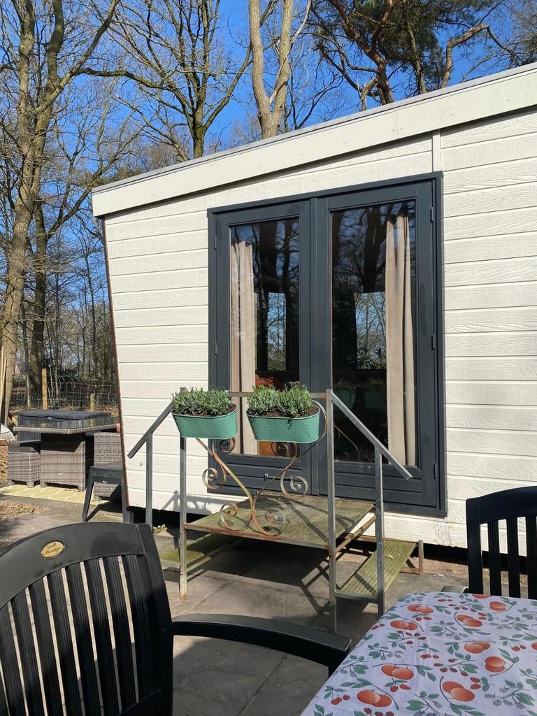 Leuke Stacaravan te koop, instapklaar, verhuurmogelijkheden!