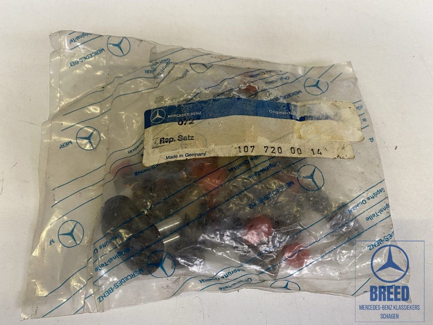 NOS reparatieset deuraanbouwdelen voor Mercedes-Benz R107 C1, Auto-onderdelen, -, Deur, Nieuw, Ophalen of Verzenden