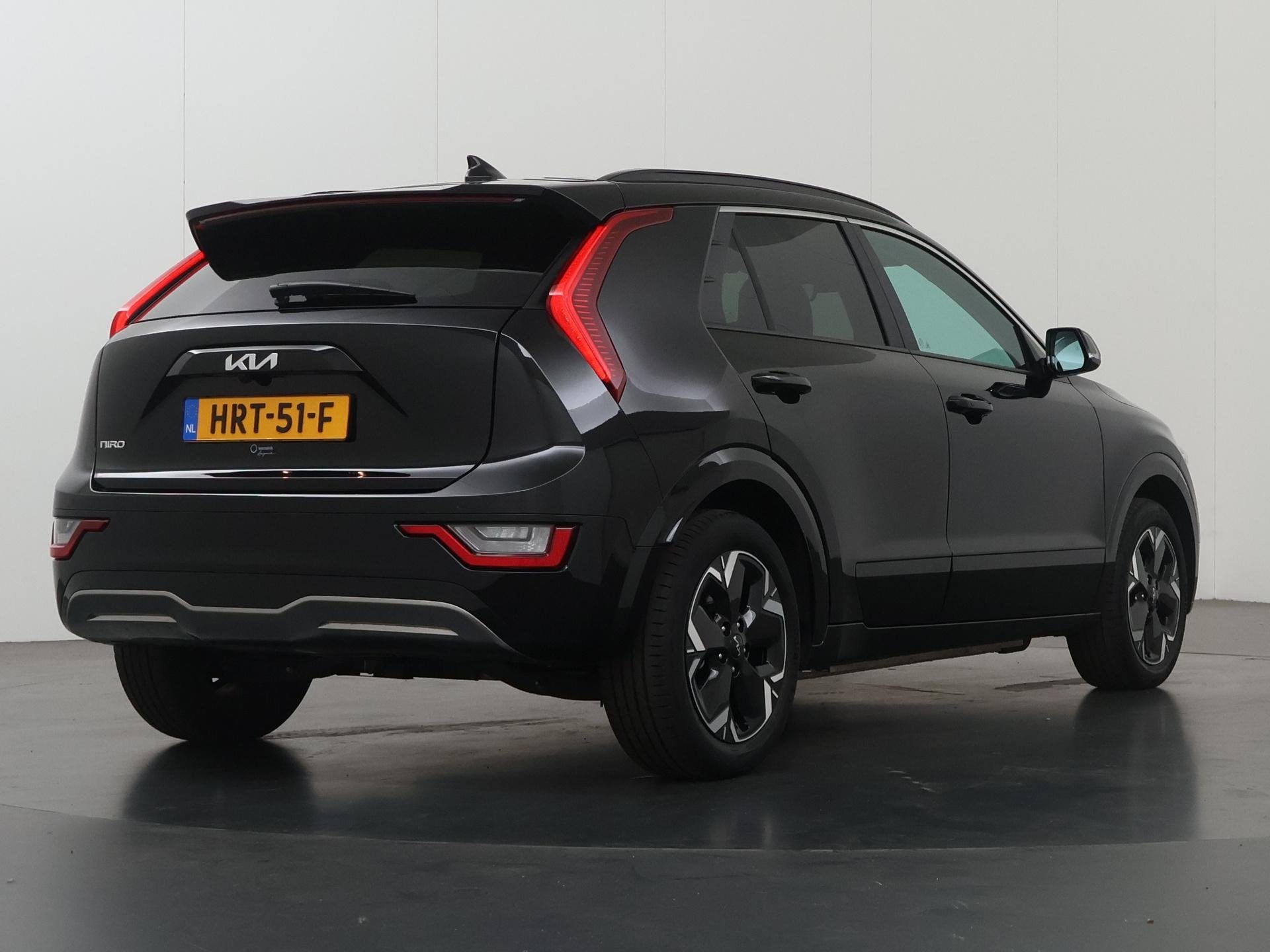 Kia Niro EV Plus Advanced 64.8 kWh | Panoramaschuifdak | Har, Auto's, Gebruikt, 750 kg, 1657 kg, Zwart