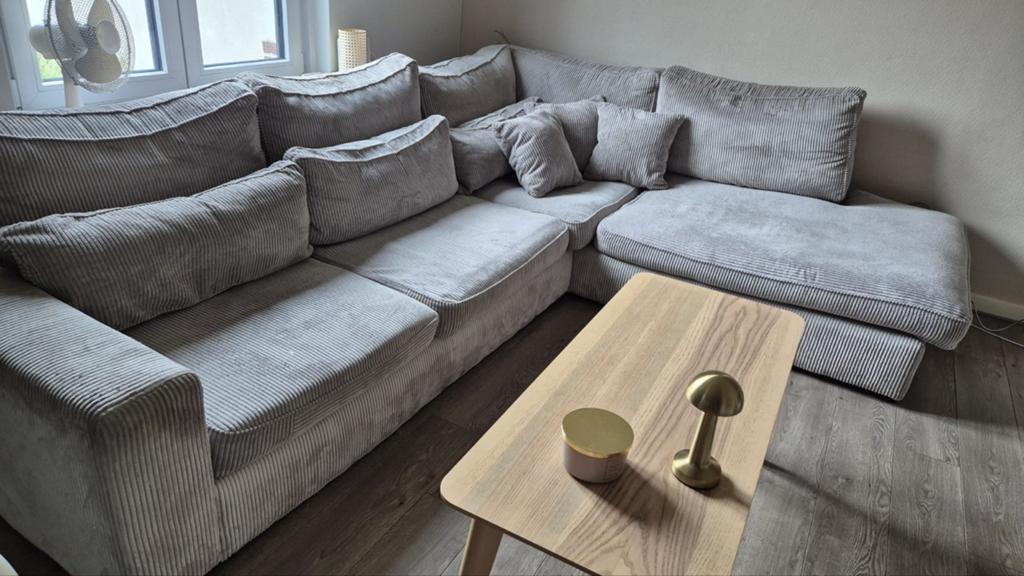 Grijze ribstof hoekbank - Gebruikt, Modern, Comfortabel, Gebruikt, Hoekbank, 300 cm of meer