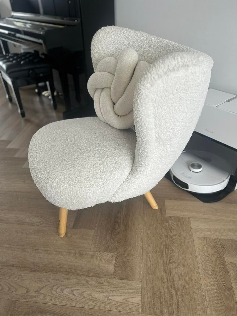 Twee fauteuils wit teddy met houten poten, Huis en Inrichting, Fauteuils, Ophalen, Zo goed als nieuw, 75 tot 100 cm, 50 tot 75 cm