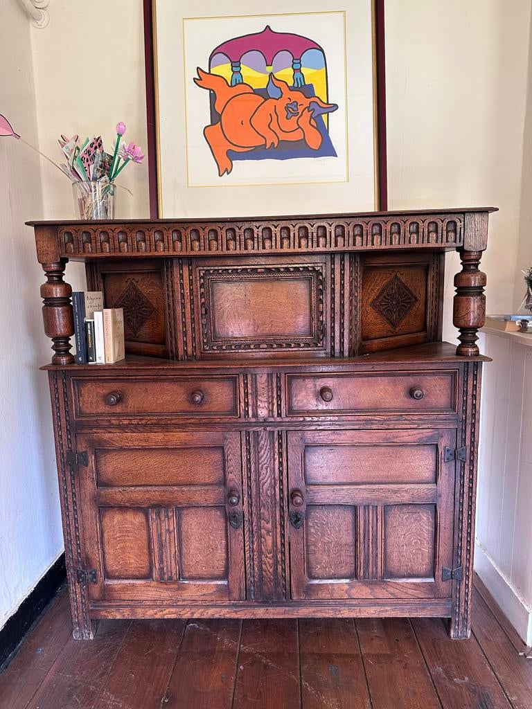 Antiek Eiken Dressoir met Rijkelijk Snijwerk, Ophalen of Verzenden