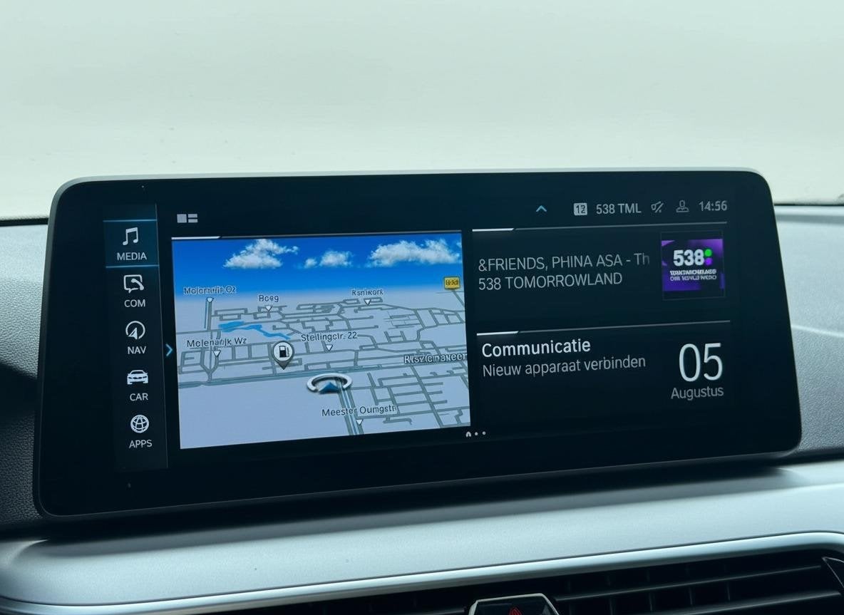 Foto 13 van BMW 5-serie Touring 520i High Executive