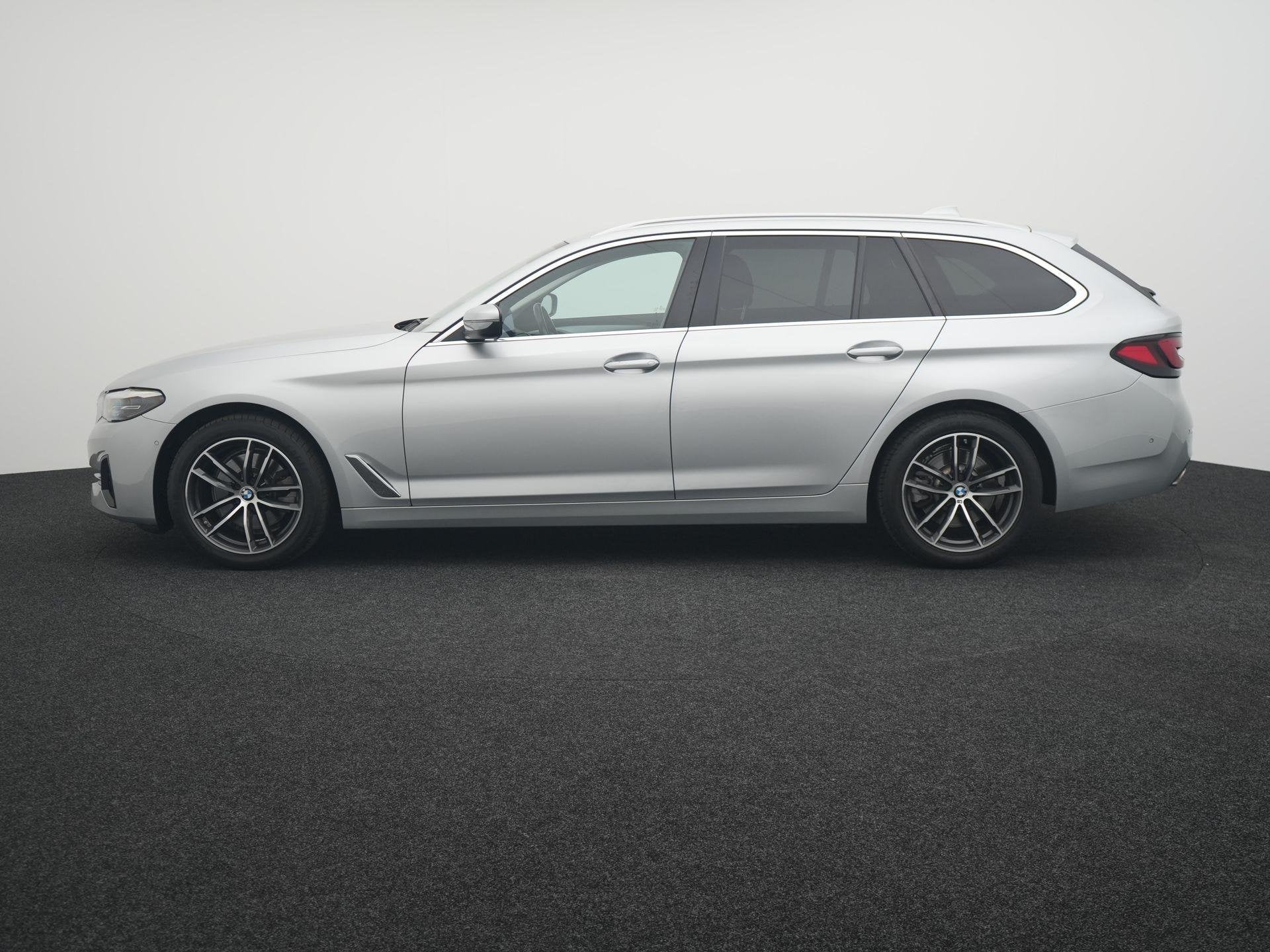 Foto 4 van BMW 5-serie Touring 520i High Executive