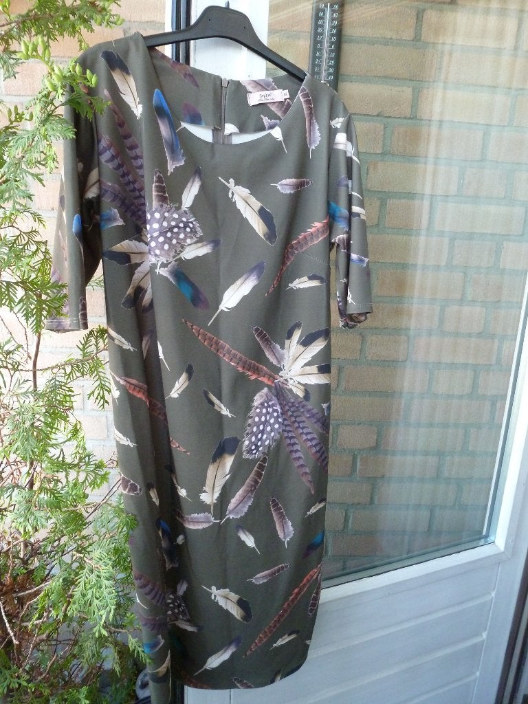 herfst /winter SOPHIA mosgroen jurk 42 -GRATIS zend, Verzenden, Maat 42/44 (L), Nieuw, Knielengte