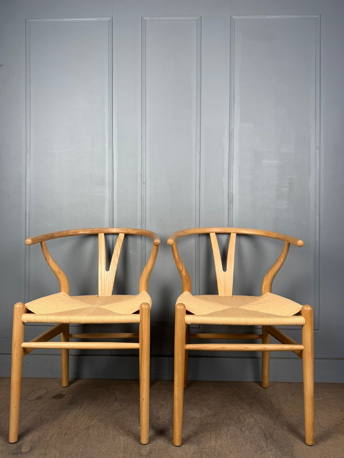 1 wishbone chairs stoel, Huis en Inrichting, Stoelen, Wit, Zo goed als nieuw, X, Eén