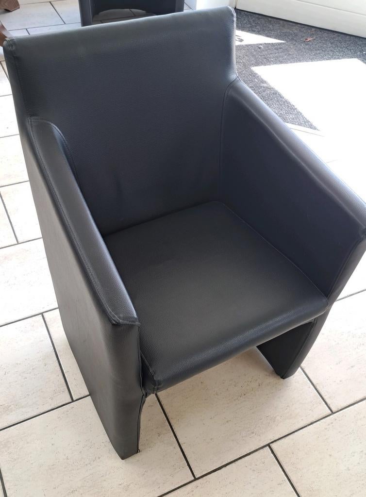 Zwarte stoelen 3 stuks, Ophalen, Drie, Leer, Zo goed als nieuw
