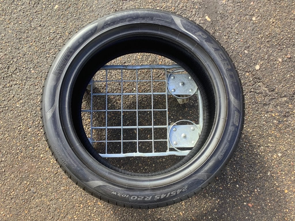 1 band Pirelli PZero 245 45 20 met geluidisolatie PNCS., Auto-onderdelen, Banden en Velgen, Ophalen, Velg(en), Personenwagen, 20 inch