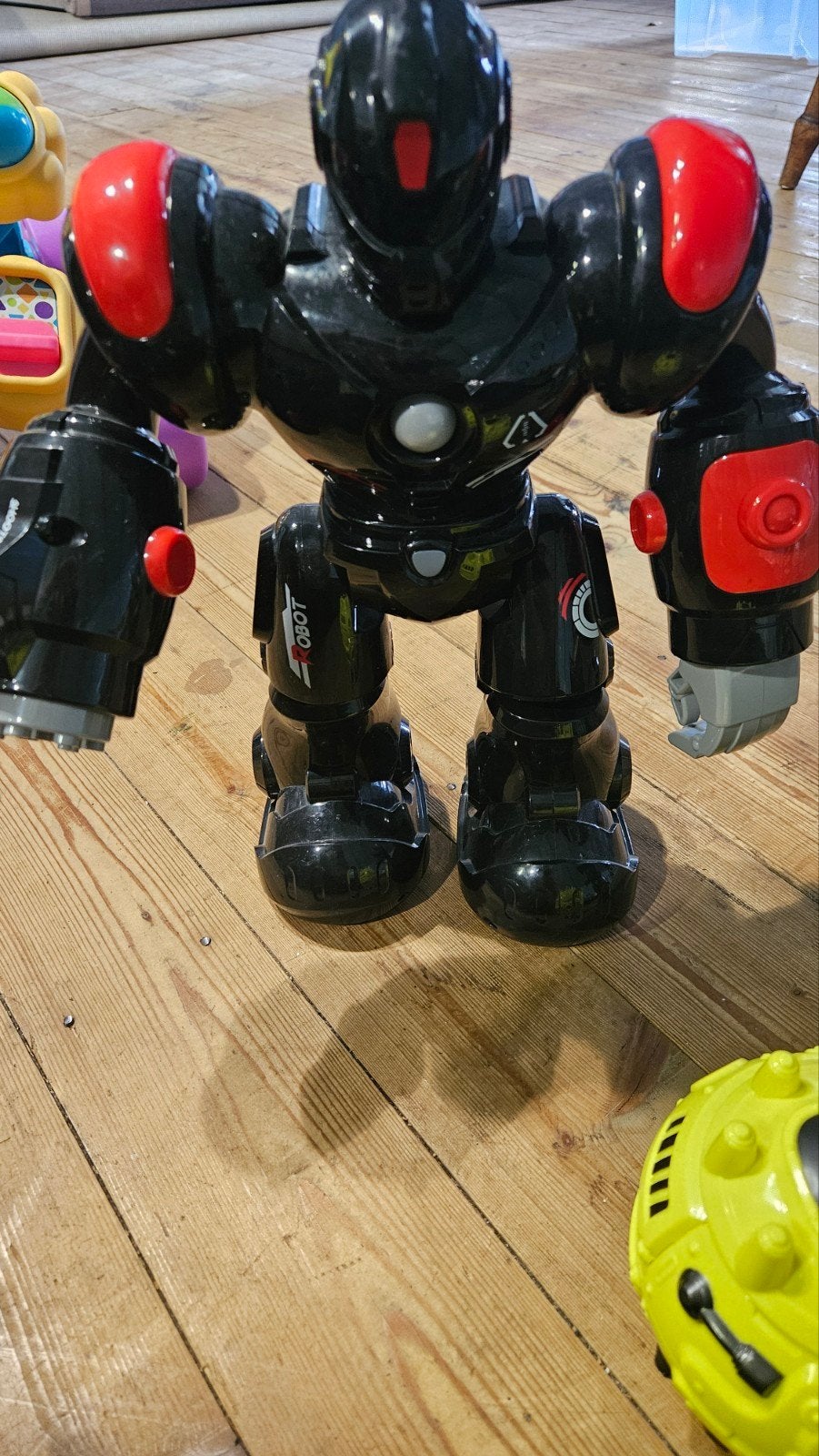 Diverse robots - Grote robot zonder afstandsbediening, Verzenden