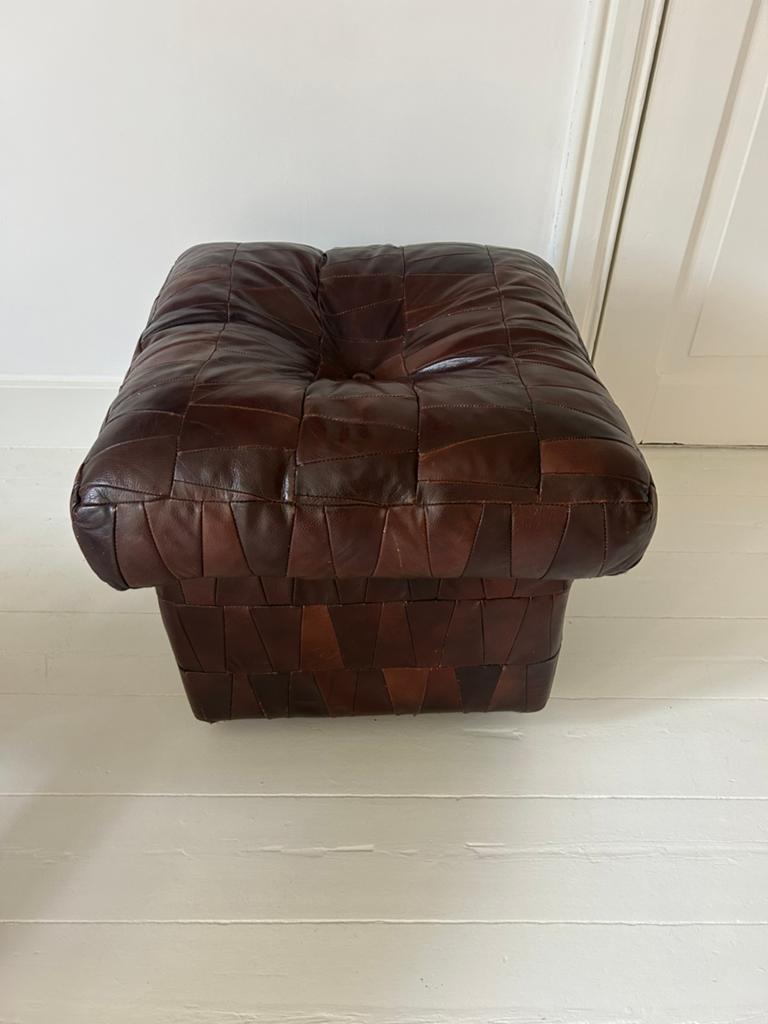De Sede Opbergpoef  met patchwork, Zwitserland, jaren 70, 125 cm of meer, Leer, Ophalen of Verzenden, Zo goed als nieuw